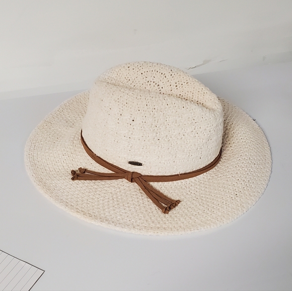 Adora Crochet Knit Chenille Cream Safari Hat - Picture 3 of 8